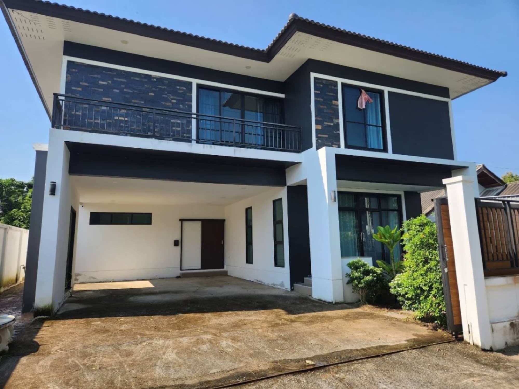 3 Bed House for Rent and Sale in Doi Saket District - Image 1