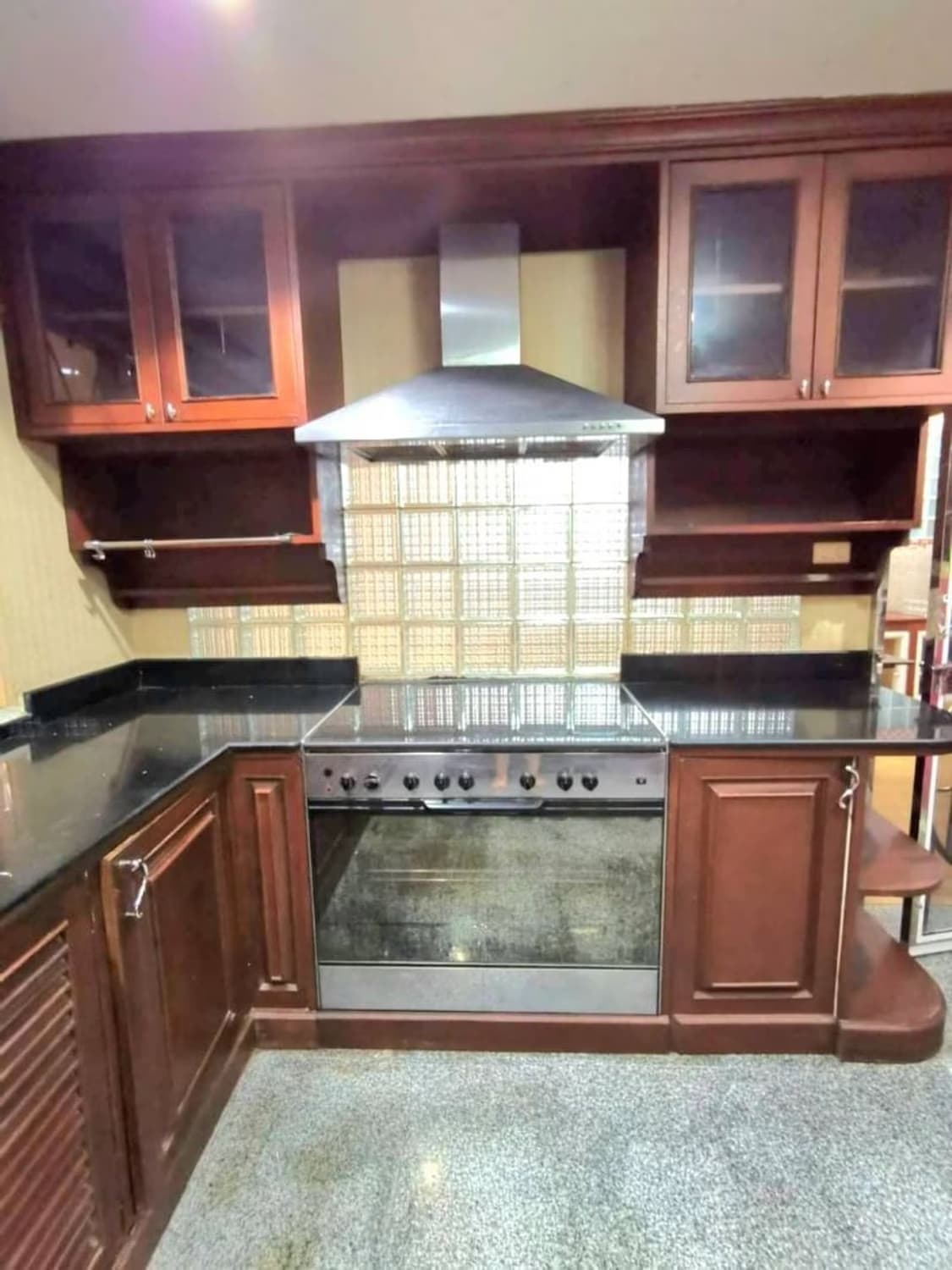4 Bed House for Rent in Hang Dong - Image 14
