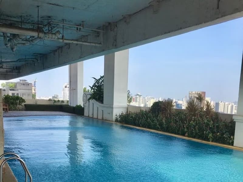 The Waterford Diamond SuKhumvit 30/1 Condominium