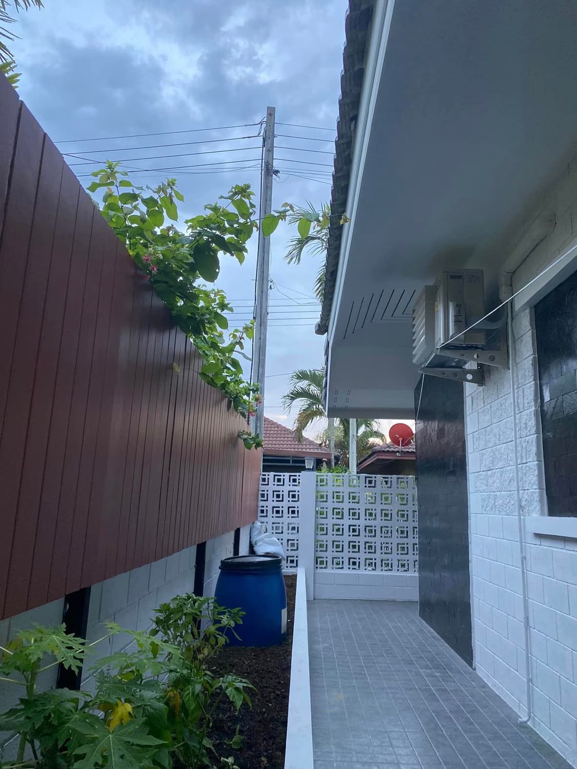 2 Bed House for Rent and Sale in San Kamphaeng - Image 16