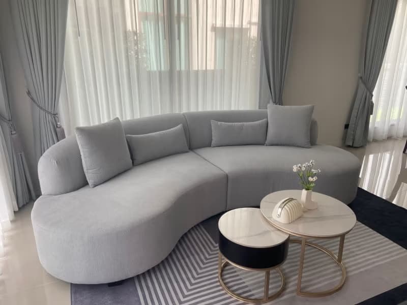 4 Bed House for Rent in Bang Kapi
