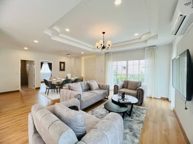 4 Bed House for Rent and Sale in Hang Dong District