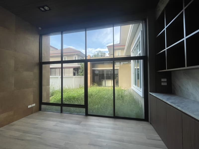 3 Bed House for Rent and Sale in San Kamphaeng