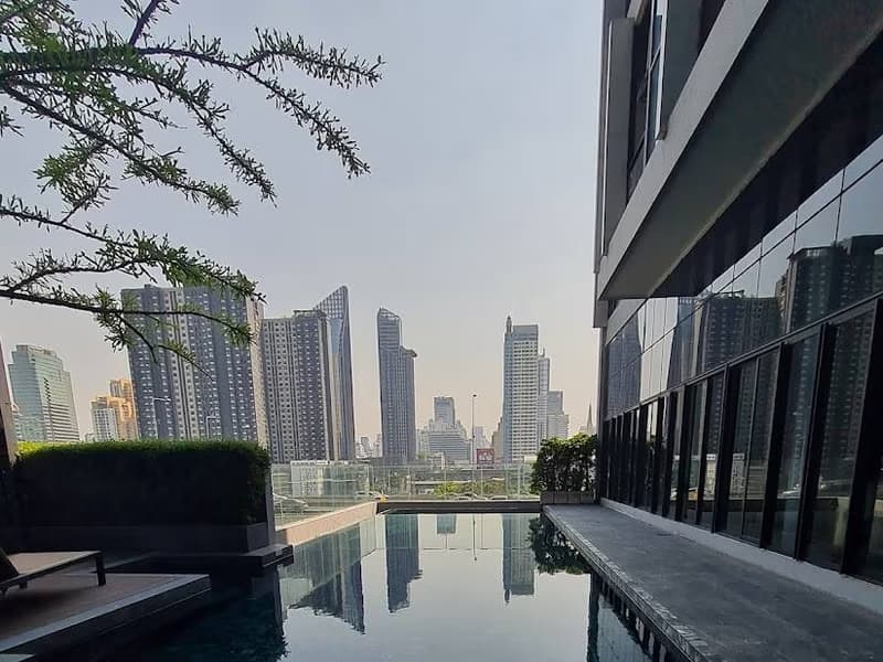 1 Bed Condo for Sale in Ratchathewi