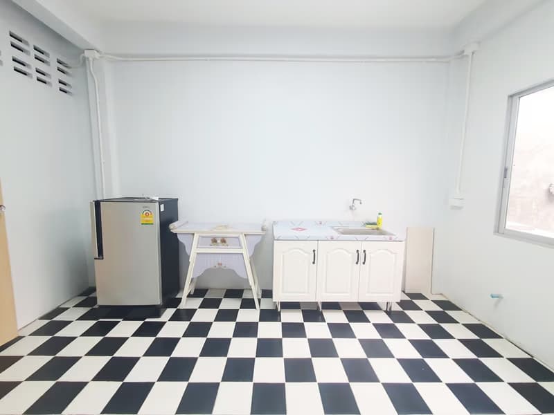 3 Bed Townhouse for Rent in Mueang Chiang Mai District