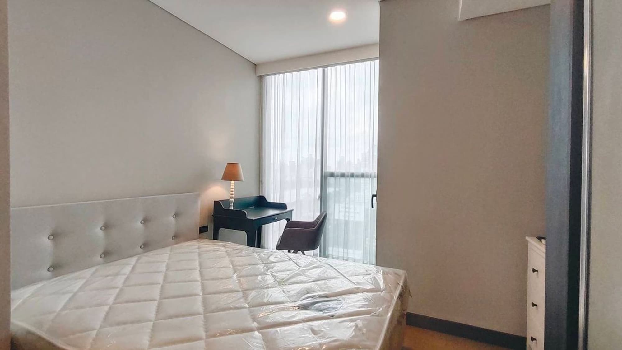2 Bed Condo for Rent in Khlong Toei - Image 9