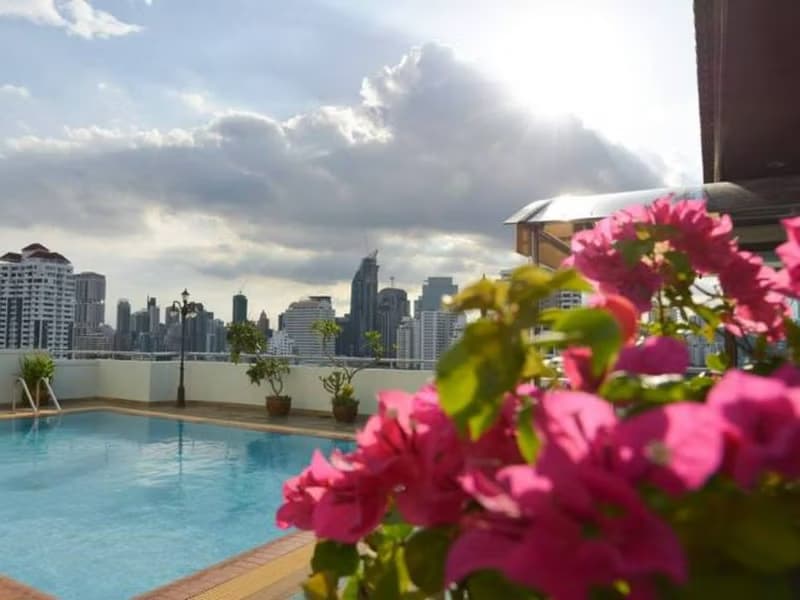 Condo for Rent at S. R. Place