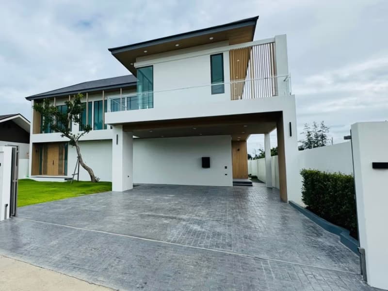4 Bed House for Sale in Mueang Chiang Mai District