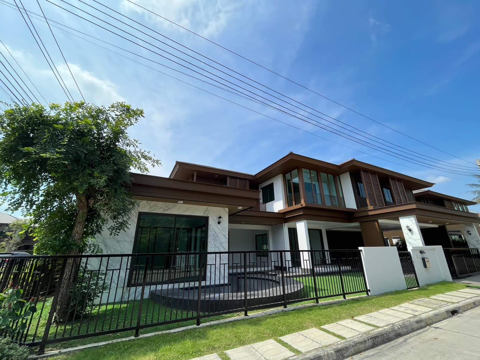 4 Bed House for Sale in Prawet - Image 1