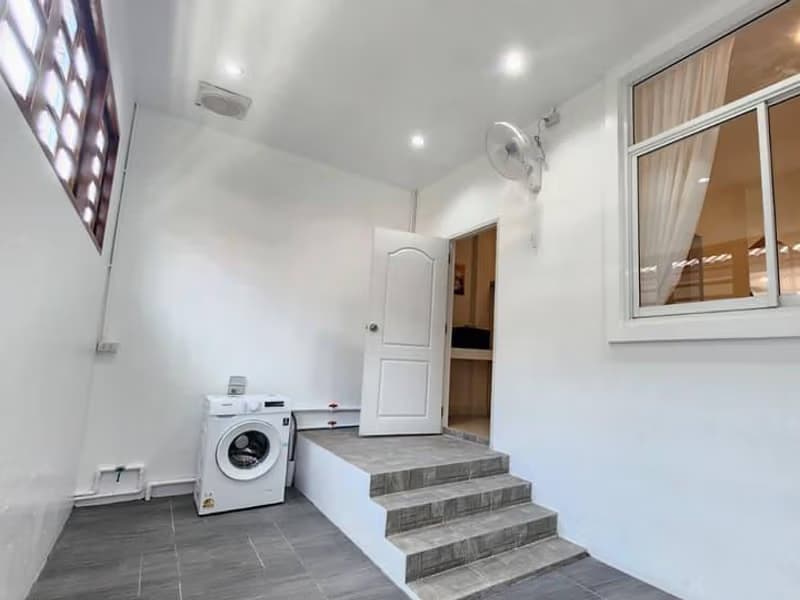 4 Bed Townhouse for Rent and Sale in Hang Dong