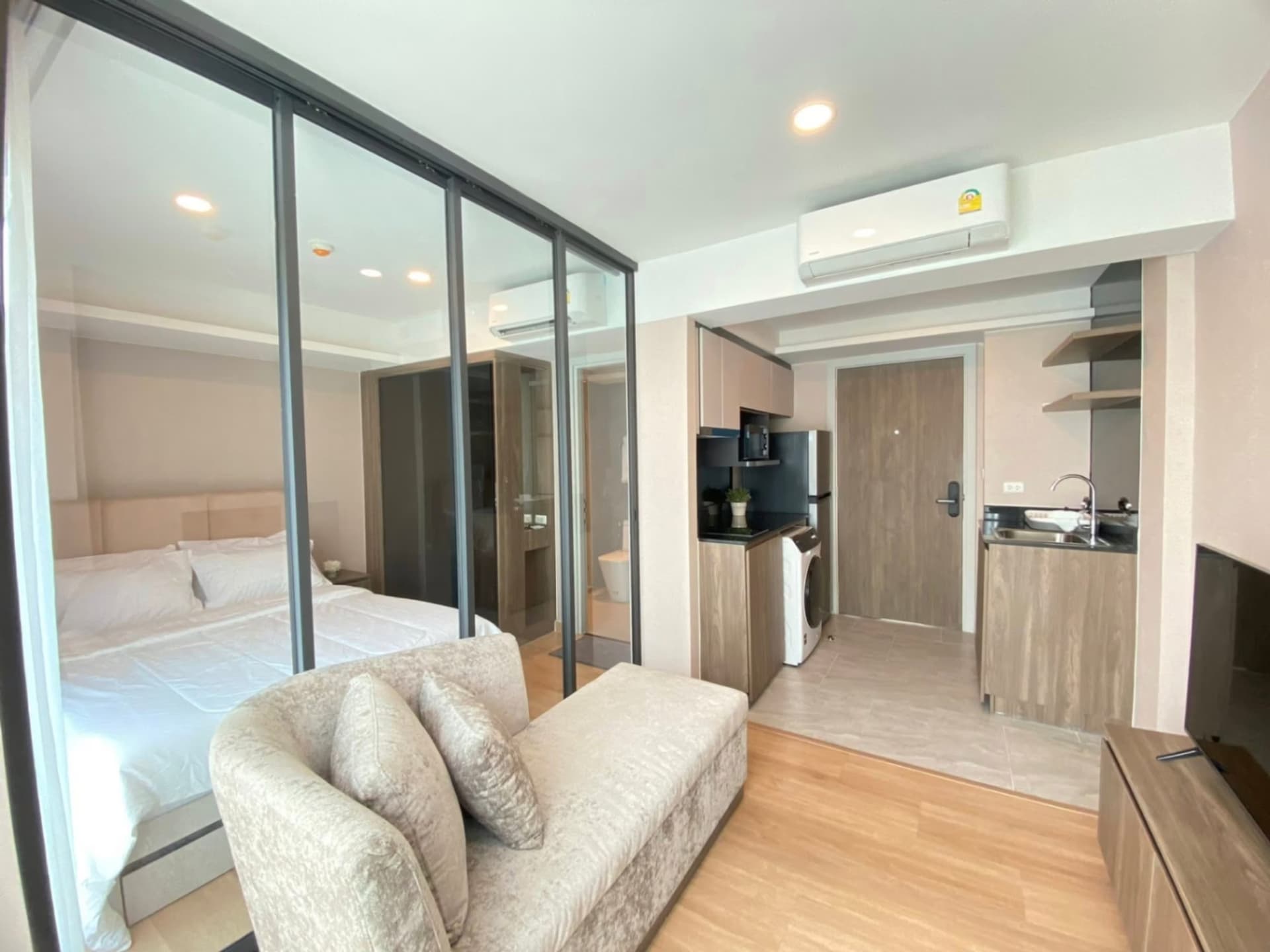 1 卧室 公寓 用于 出租和出售 在 	匯權 - Image 4
