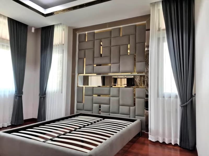 5 Bed House for Rent in Mueang Chiang Mai District