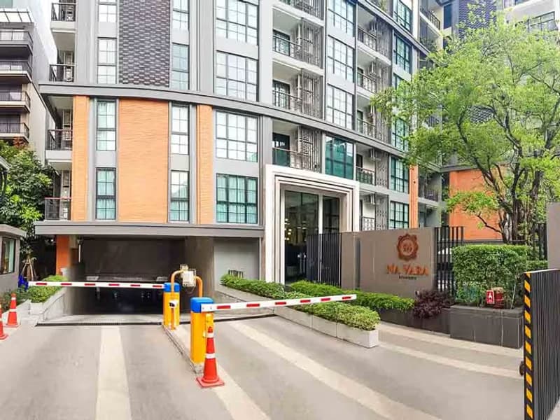 Condo for Sale, Sale w/Tenant, Rented at Na Vara Residence