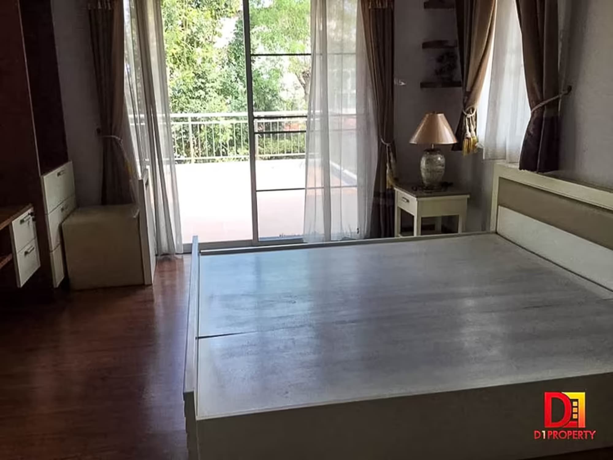 3 Bedroom House - Image 8