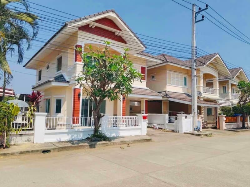 3 Bed House for Sale in Saraphi District