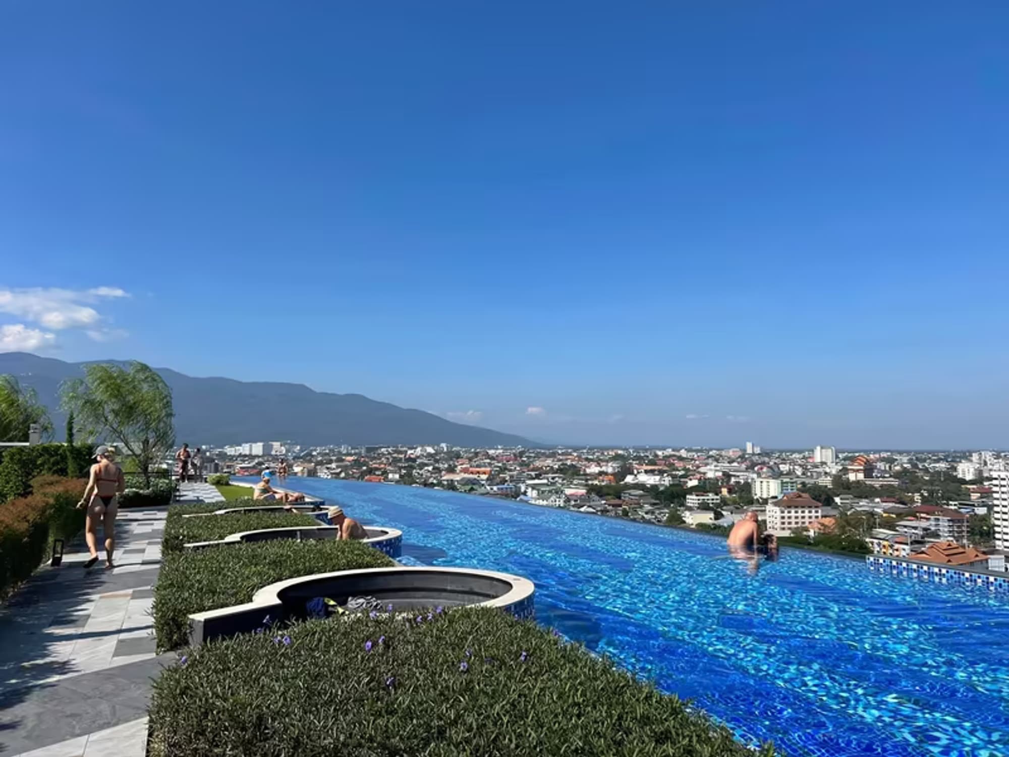 Condo for Rent at Astra Sky River - Image 10