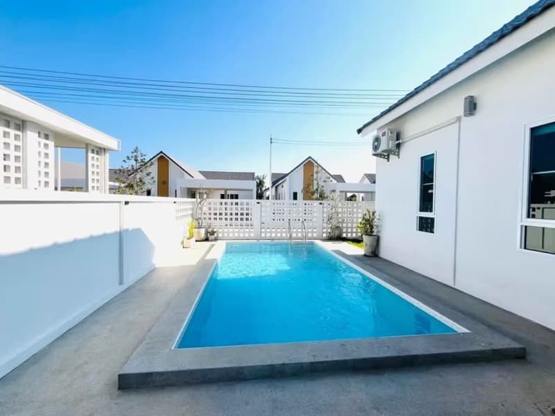 3 Bed House for Rent and Sale in Hang Dong District