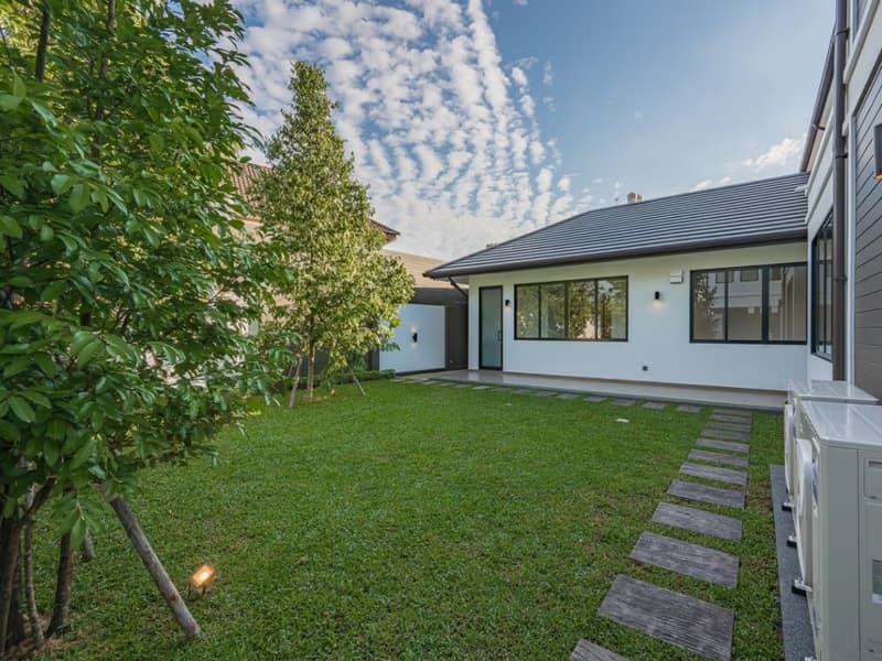 5 Bed House for Sale in Hang Dong