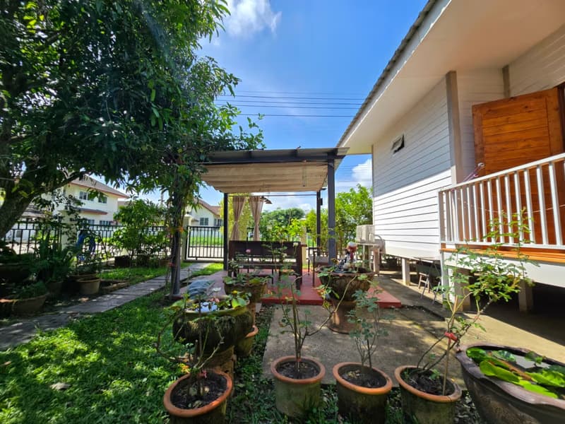 4 Bed House for Rent in Mae Rim District