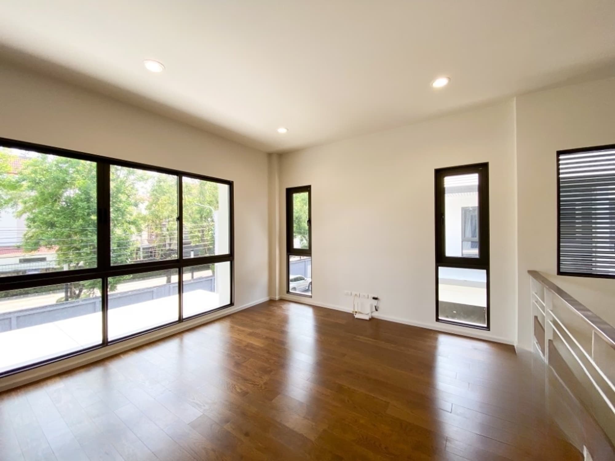 3 Bed House for Rent in Bang Phli - Image 10