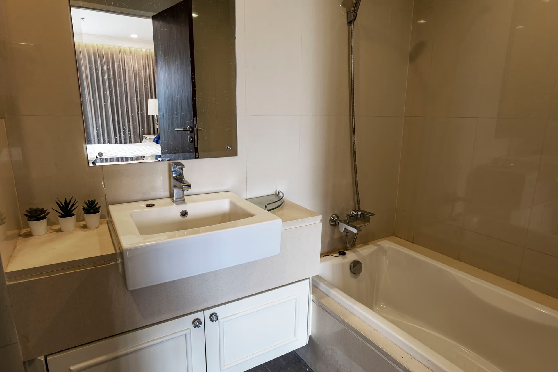 Condo for Rent at Le Luk Condominium - Image 6