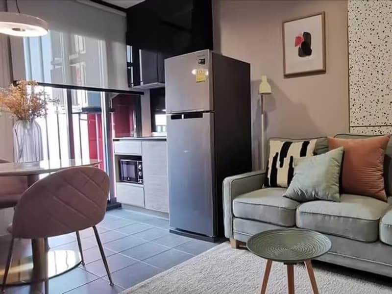 1 Bedroom Condo