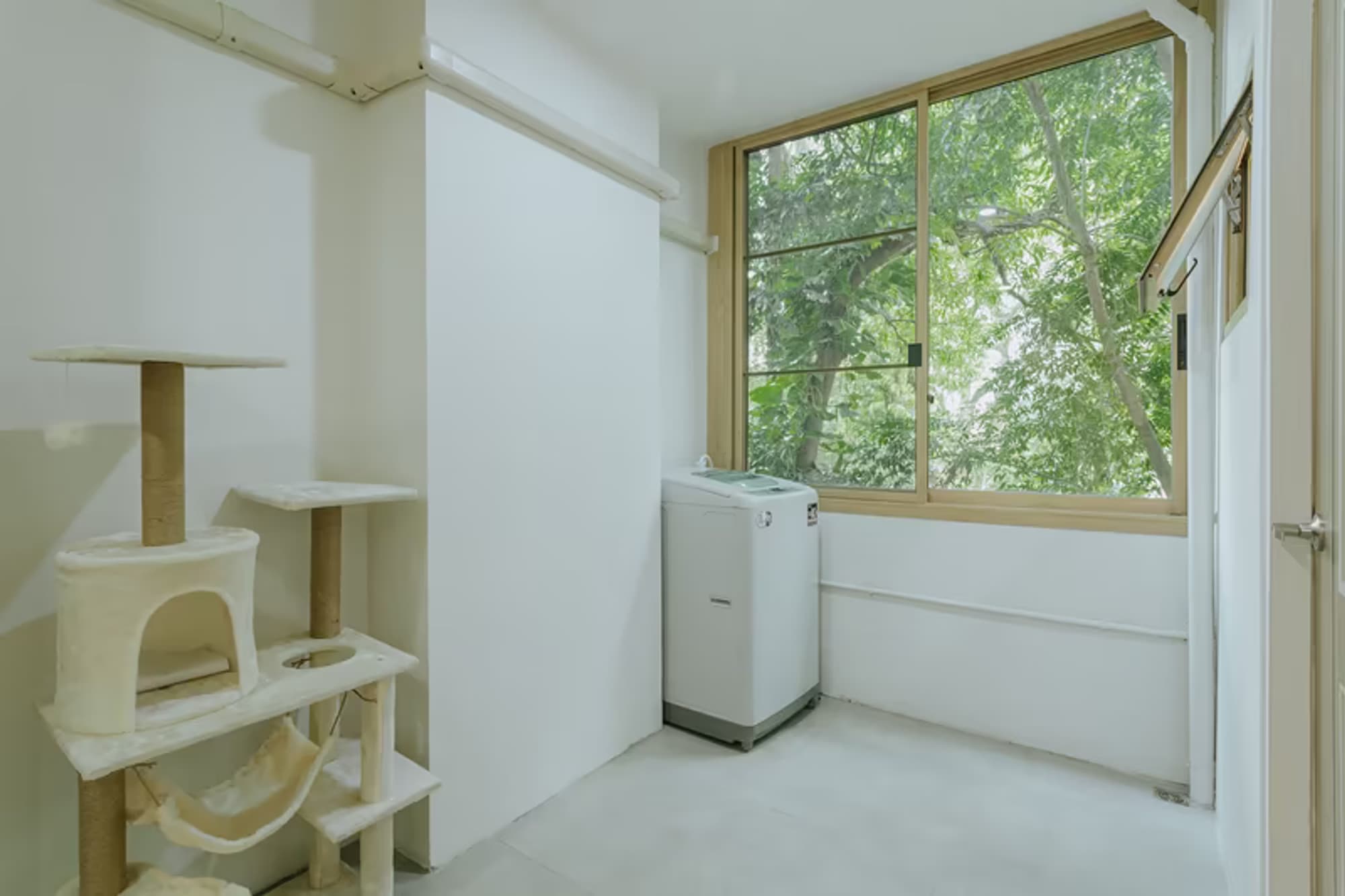 1 Bedroom Condo - Image 6