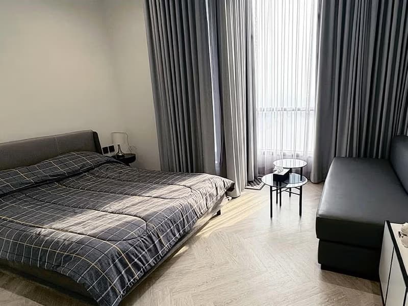 Studio Condo for Rent in Khlong San