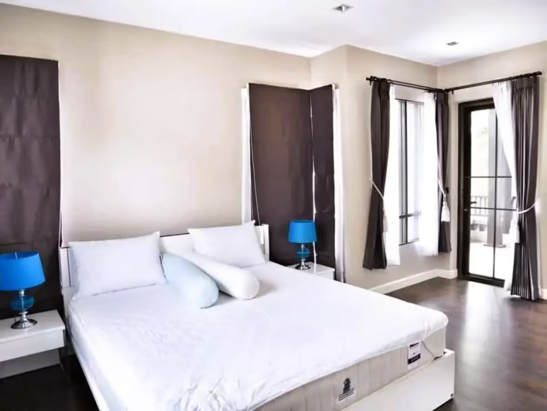 3 Bedroom House - Image 6