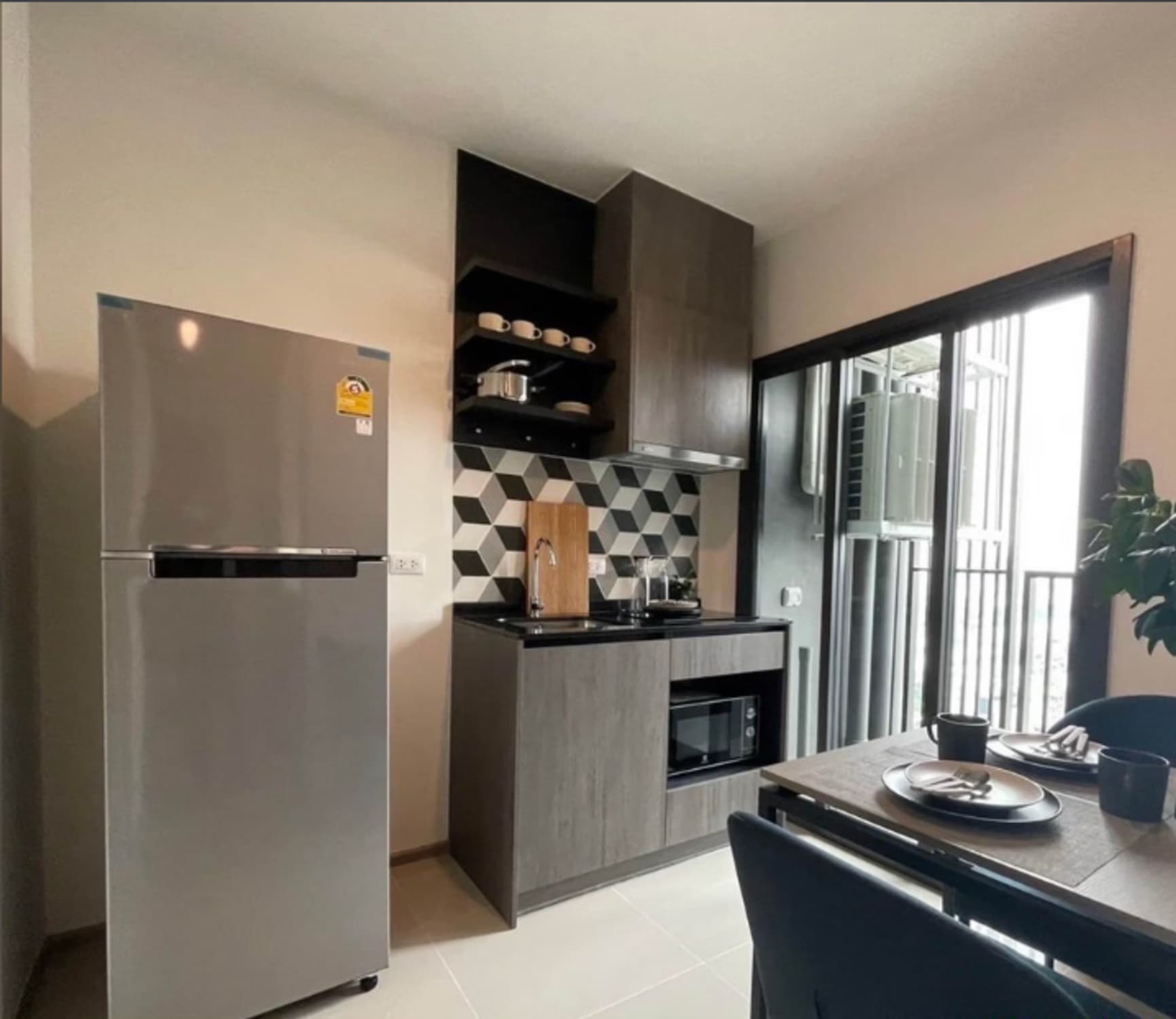 Condo for Rent at The Base Petchaburi-Thonglor - Image 4