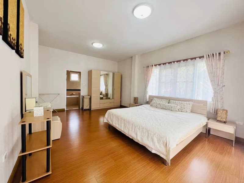 4 Bed House for Rent in Hang Dong