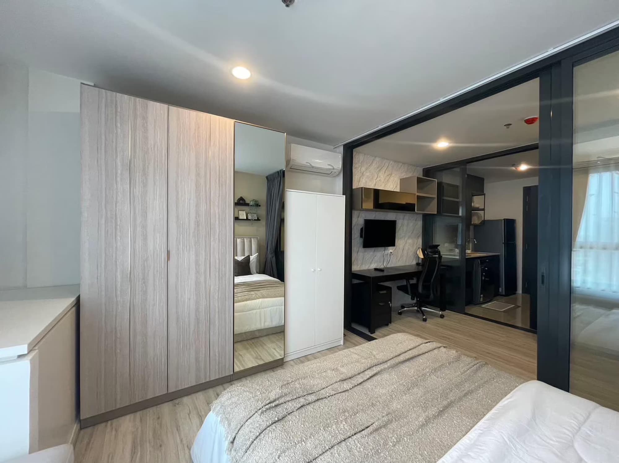 1 ห้องนอน Condo สำหรับ ขาย ใน ห้วยขวาง - Image 7