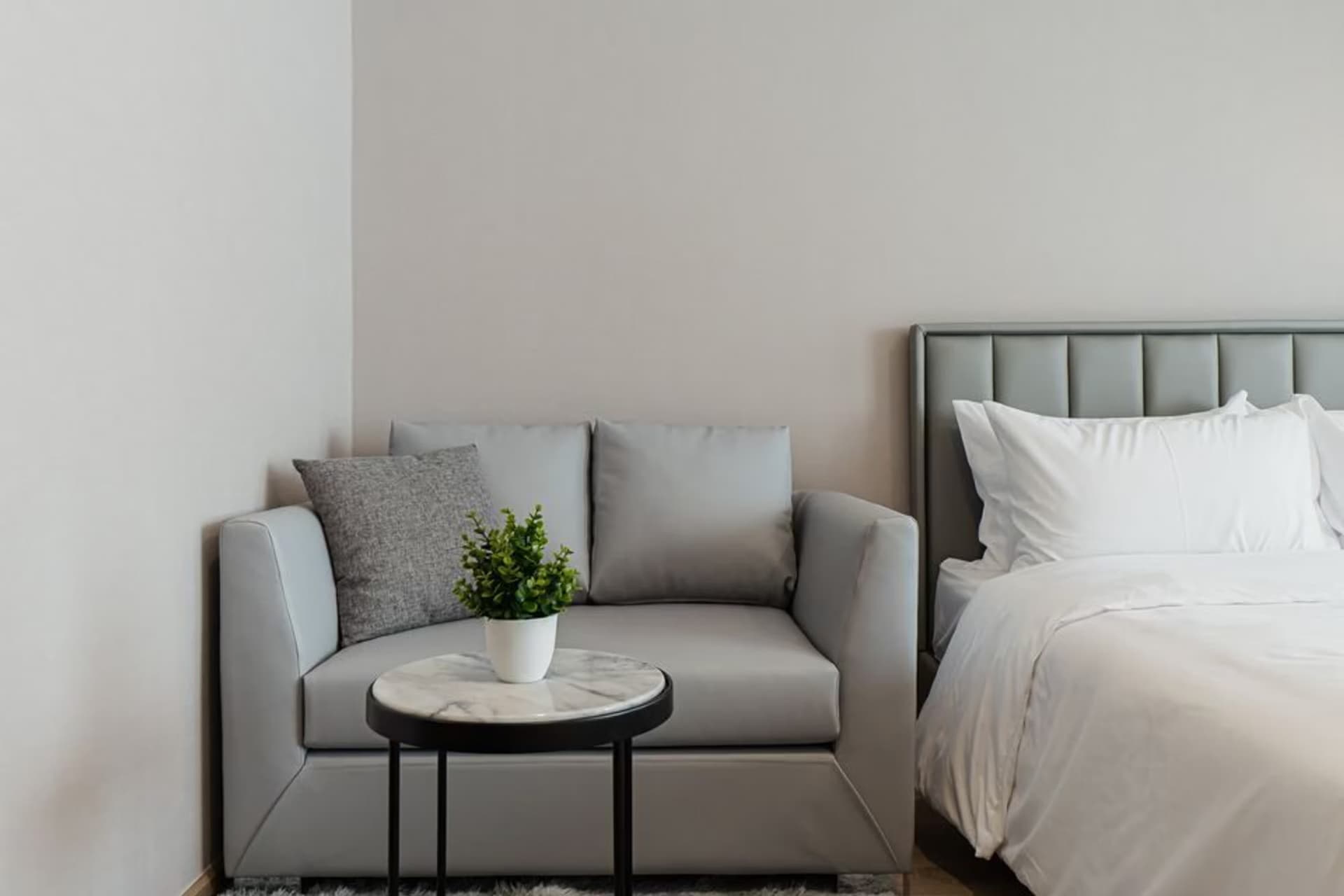 undefined Bed Condo for Rent and Sale  Near Phra Ram 9 MRT - Image 3