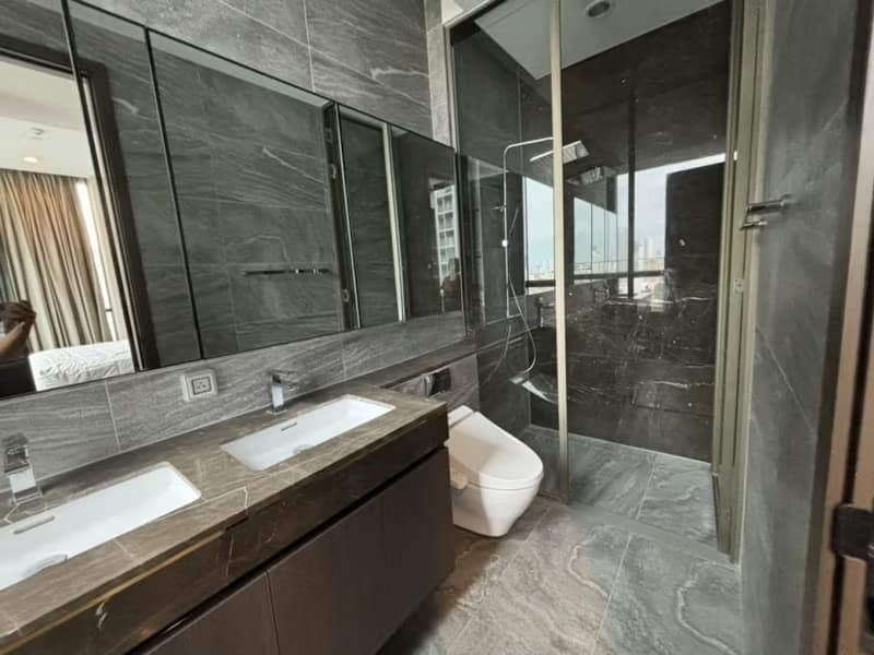 2 Bed Condo for Rent in Khlong Toei