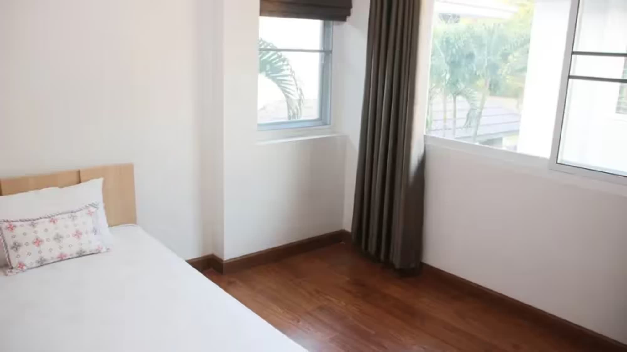 4 Bedroom House - Image 11