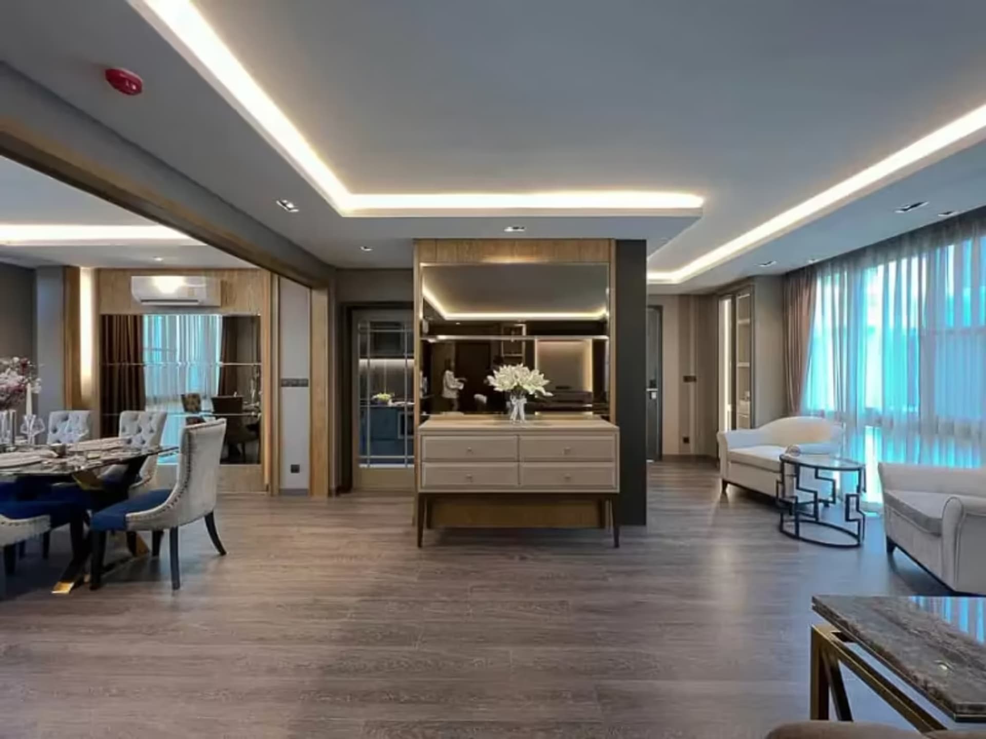 3 Bedroom Condo - Image 1