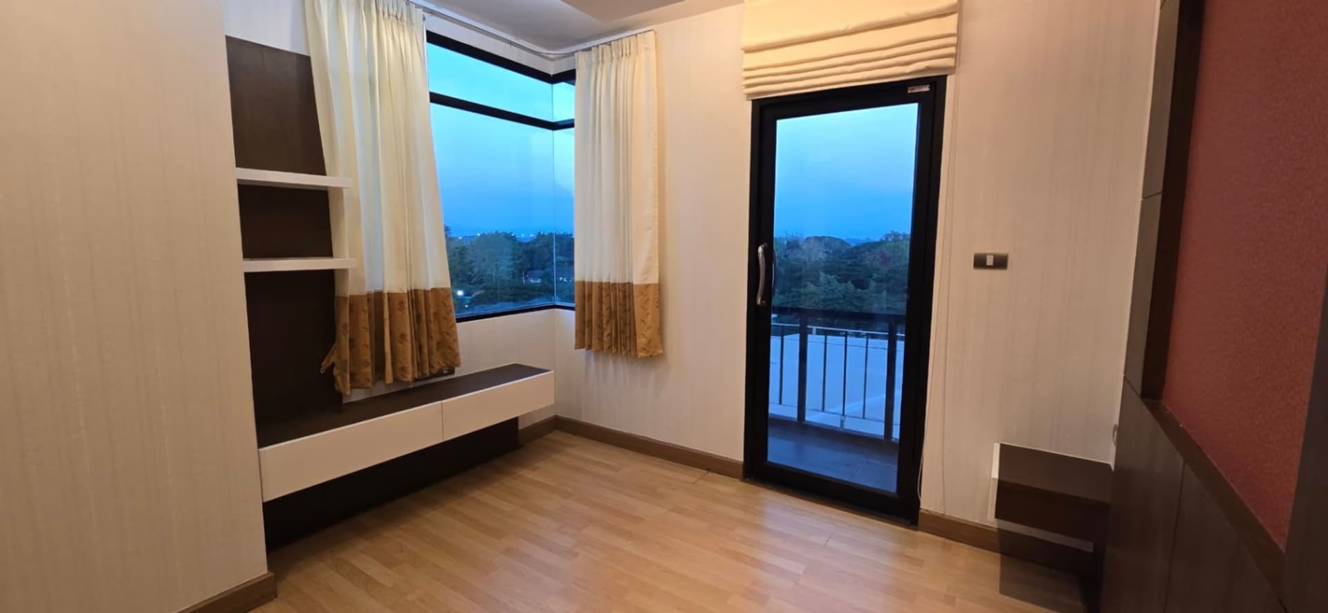 1 Bed Condo for Sale in Mueang Chiang Mai - Image 2
