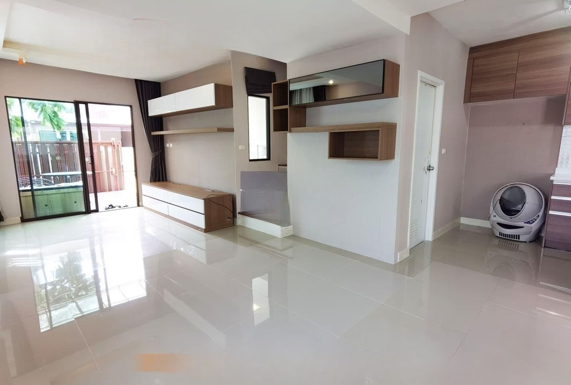 3 Bed House for Sale in Suan Luang - Image 3