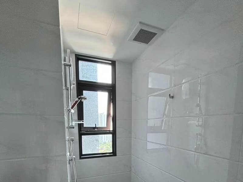 2 Bed Condo for Rent and Sale in Huai Khwang
