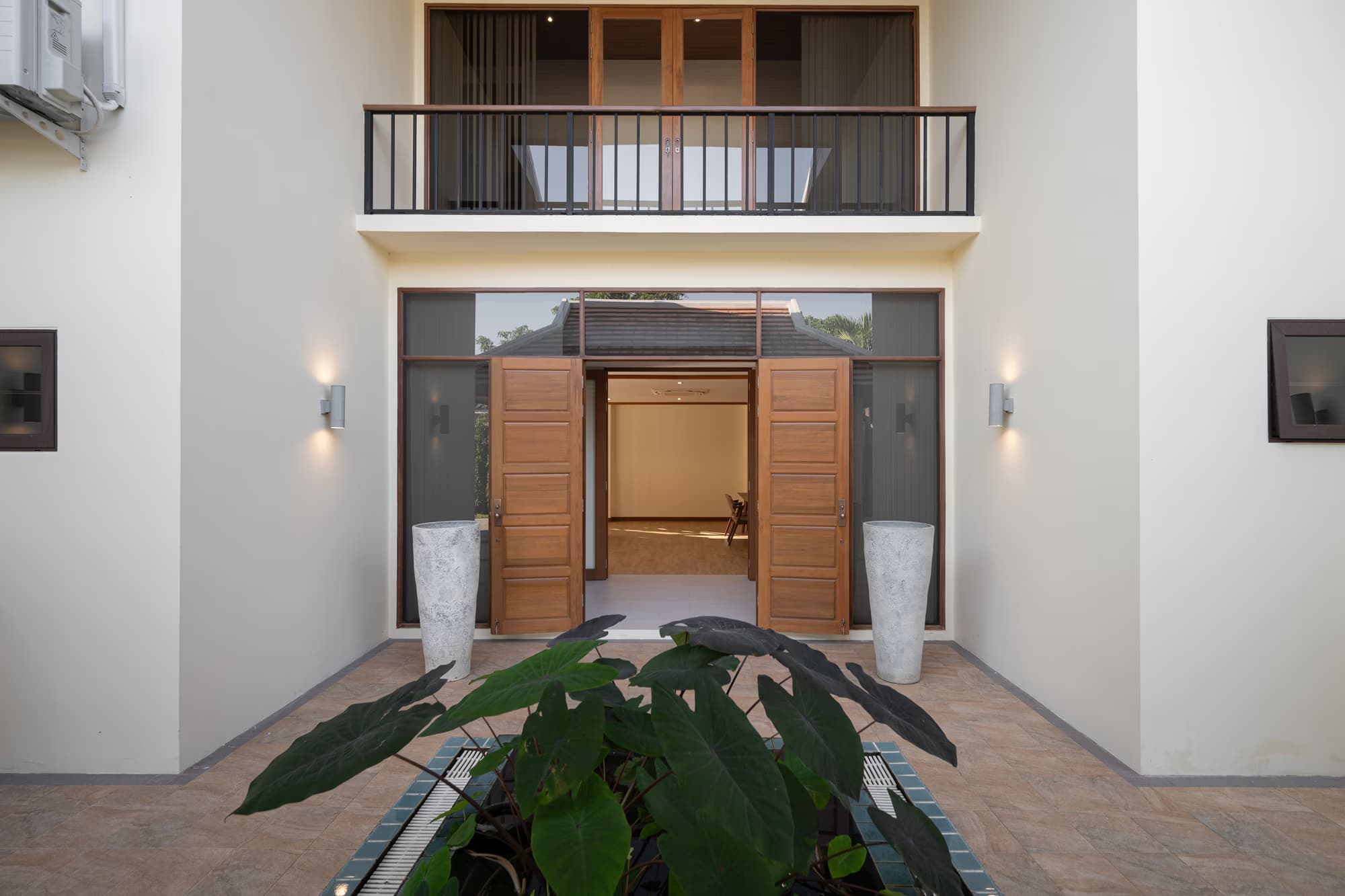 4 Bed House for Sale in Saraphi - Image 4