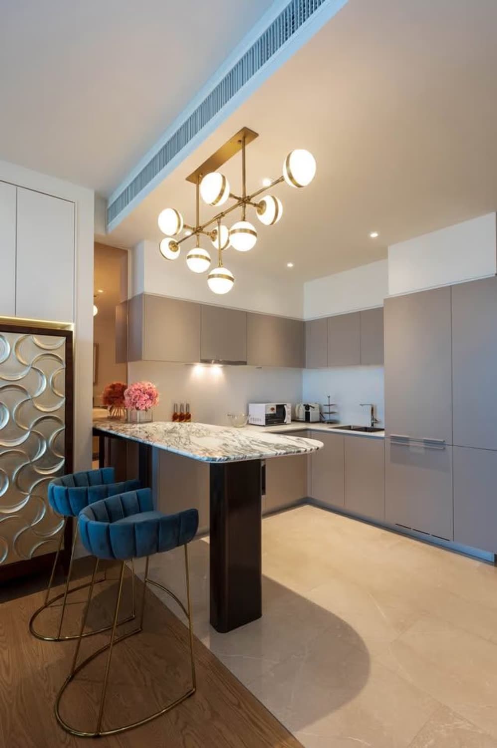 1 Bed Condo for Rent in Khlong San - Image 3