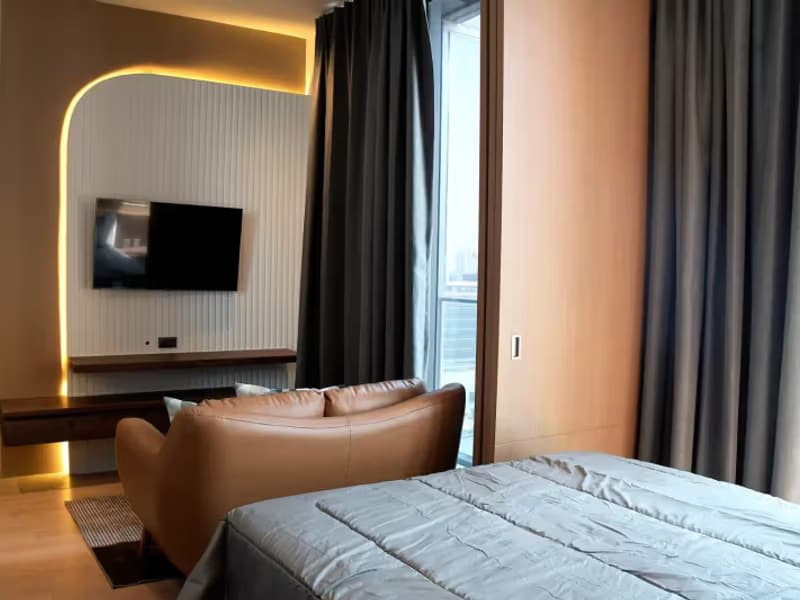 1 Bedroom Condo