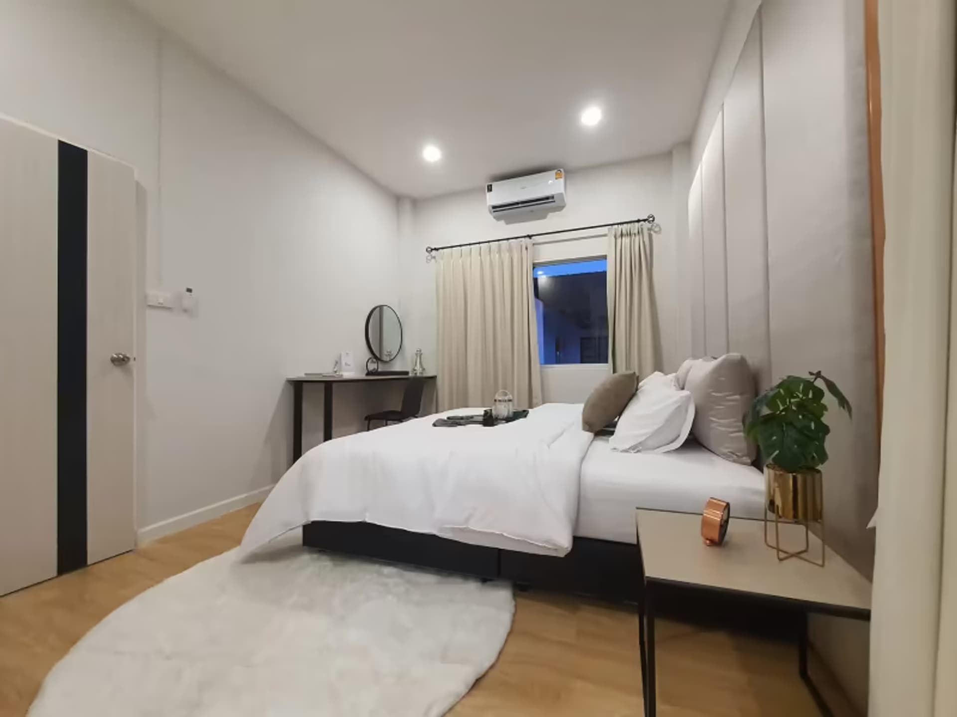 4 Bedroom House - Image 34
