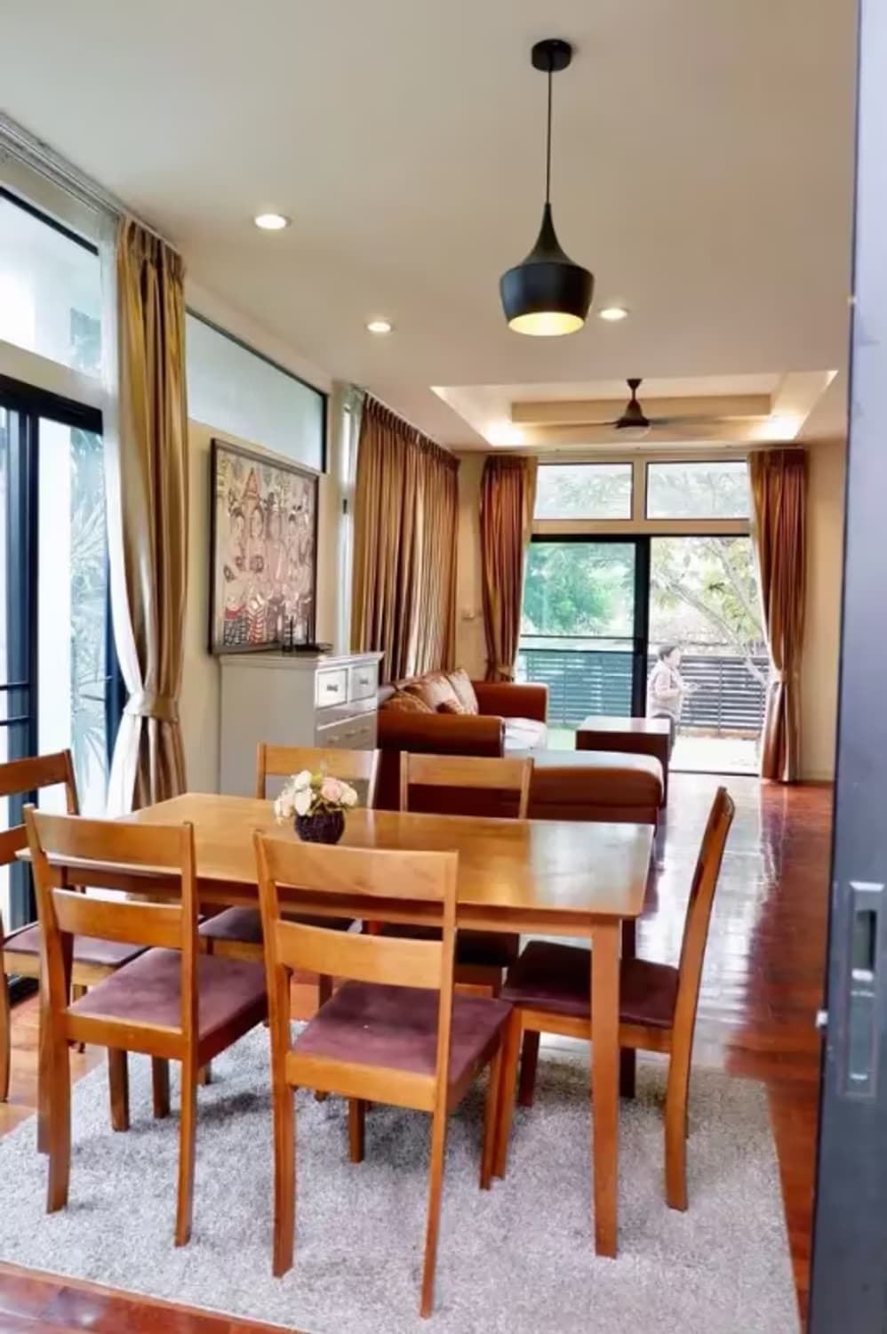 4 Bedroom House - Image 1