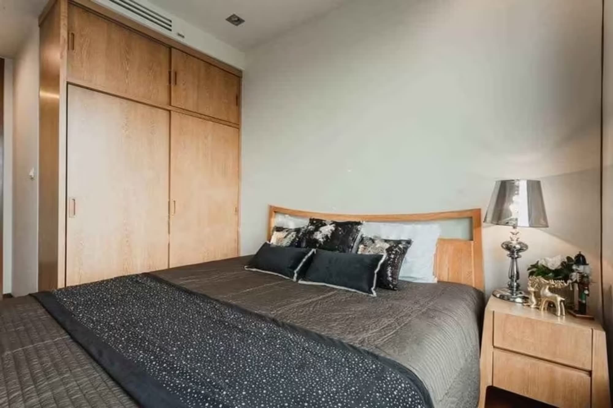 2 Bedroom Condo - Image 4