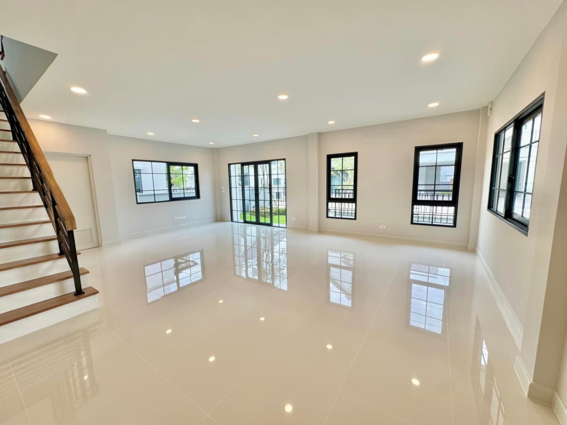 4 ห้องนอน บ้าน สำหรับ ขาย ใน Bang Phli, Samut Prakan - Image 27