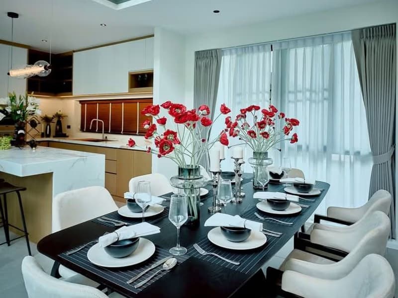 4 Bed House for Sale in Mae Rim