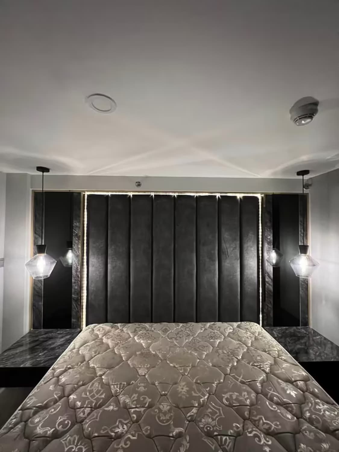  - Image 8