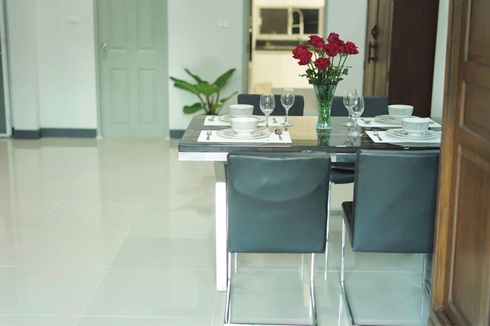  - Image 7
