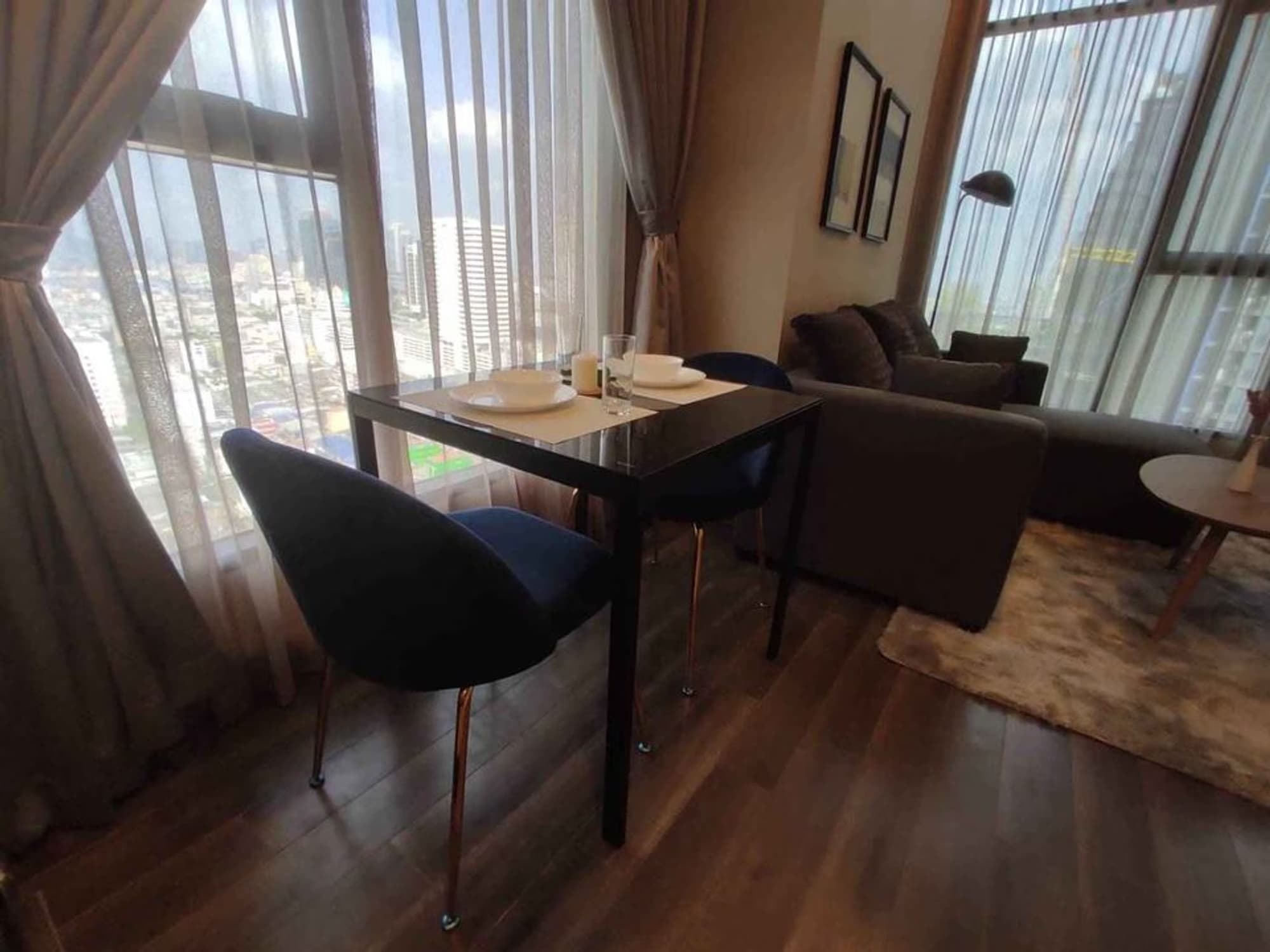 1 ห้องนอน Condo สำหรับ จำหน่าย ใกล้ Phra Ram 9 MRT - Image 13